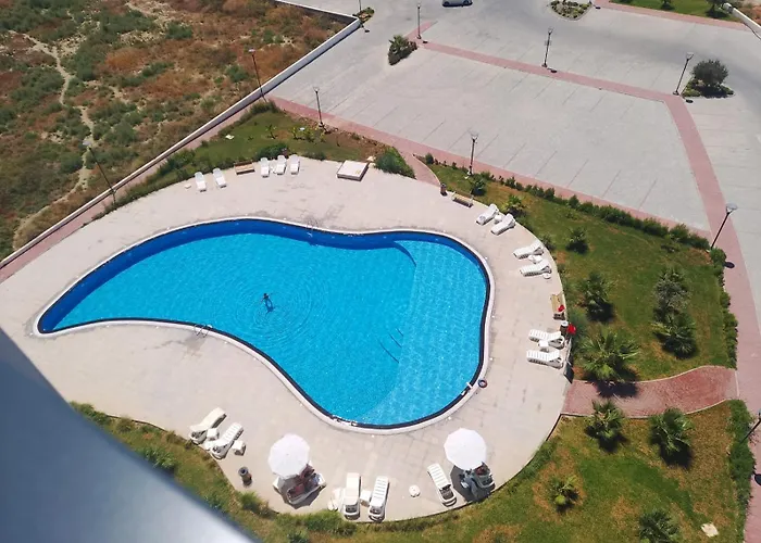 Caesar Socrates Apartamento *